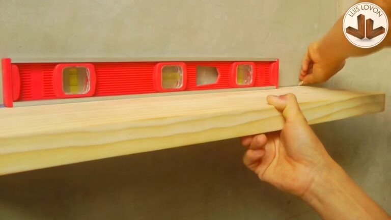 Transforma tu dormitorio con estanter&iacute;as flotantes personalizadas